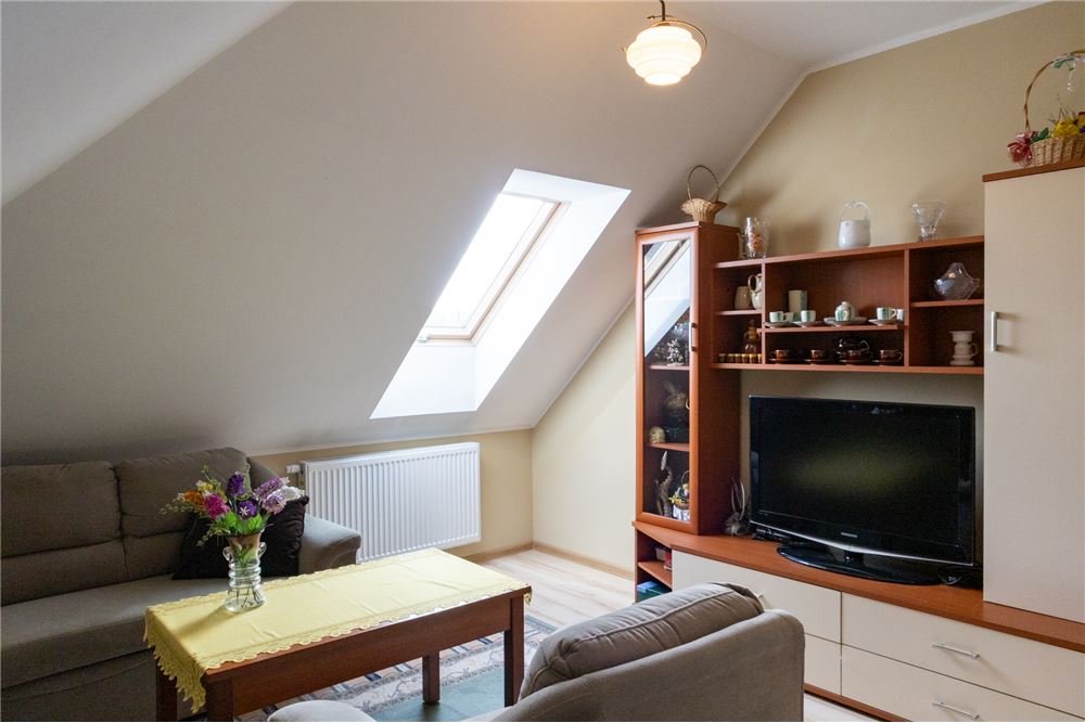 Dom wolnostojący - Sprzedaż - Bielsko-Biała, Polska - 30 - 800061090-231