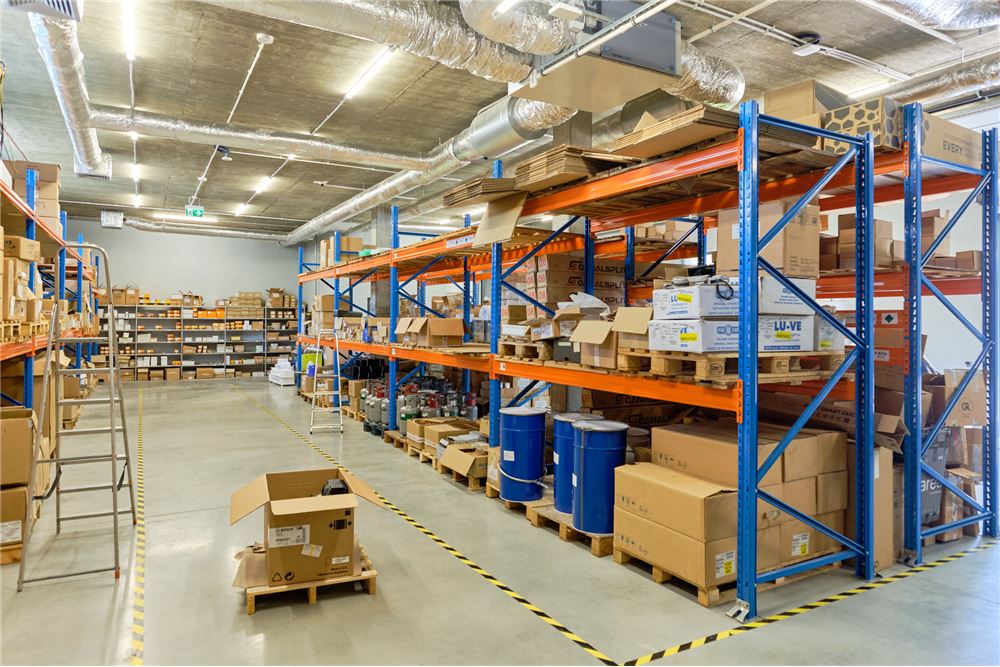 Lokal handlowy/usługowy - Sprzedaż - Cieszyn, Polska - 52 - 800061016-1278