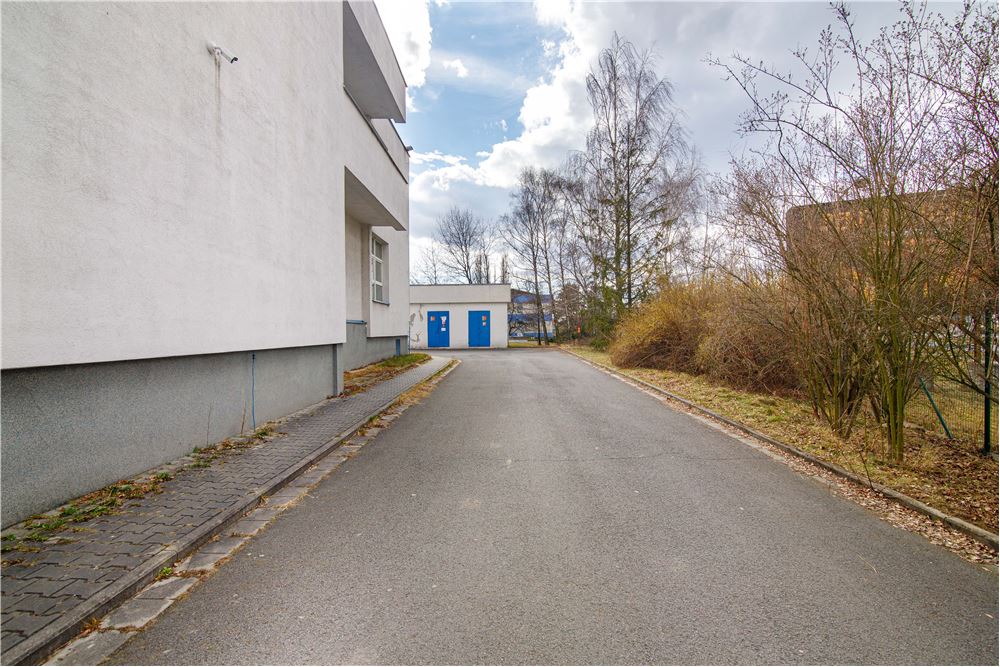 Nieruchomość przemysłowa - Wynajem - Cieszyn, Polska - 25 - 800061076-412