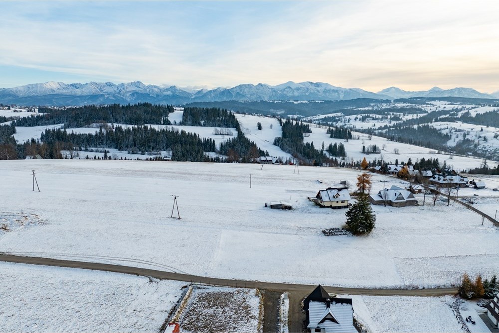 Działka budowlana - Sprzedaż - Czerwienne, Polska - 20251119-DJI_0846-HDR.jpg - 470151051-83