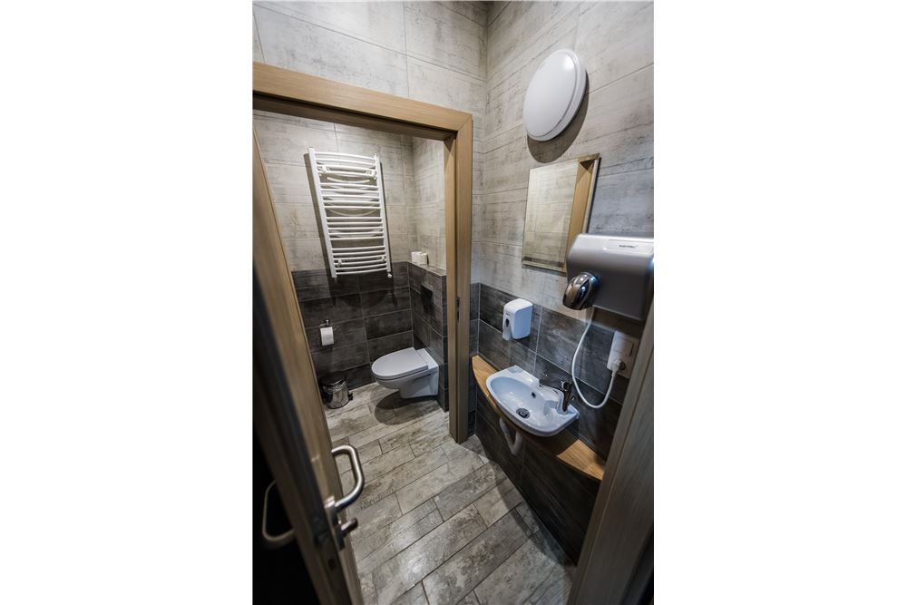 Dom wolnostojący - Sprzedaż - Korbielów, Polska - 62 - 800061076-401