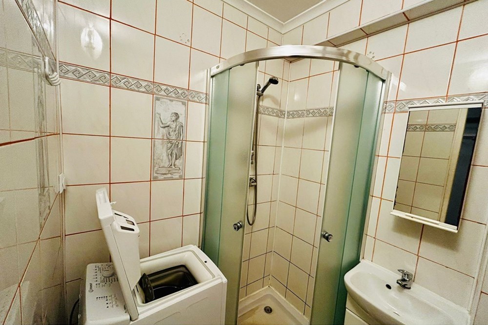 Mieszkanie - Sprzedaż - Cieszyn, Polska - 5.jpg - 800061135-2