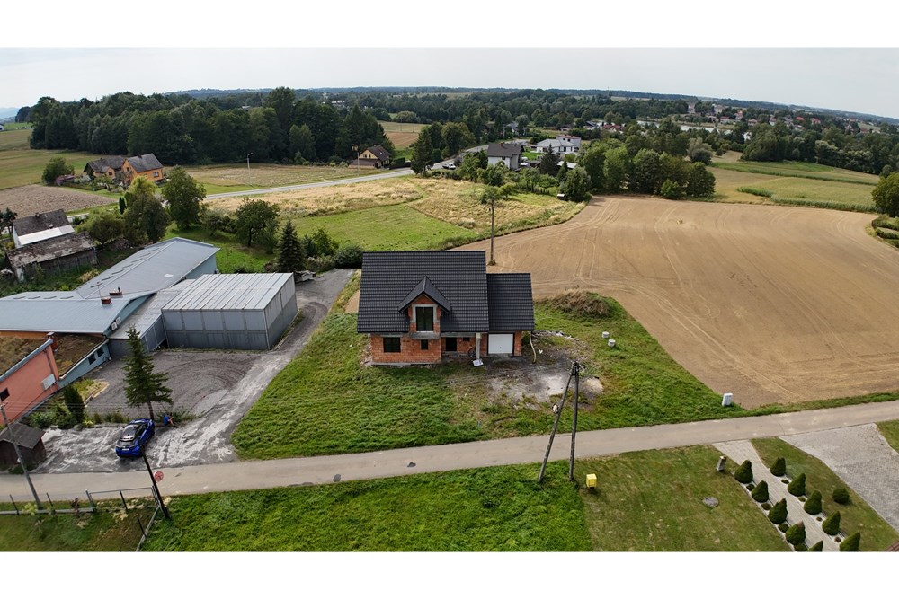Dom wolnostojący - Sprzedaż - Cieszyn, Polska - DJI_20250828143619_0340_D.JPG - 470131058-371
