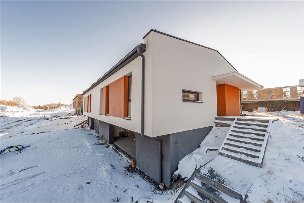 Dom jednorodzinny - Sprzedaż - Bielsko-Biała, Polska - 63 - 800061076-456