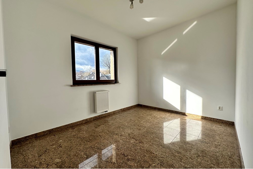 Mieszkanie dwupoziomowe - Sprzedaż - Bielsko-Biała, Polska - IMG_0536.jpeg - 800061098-182