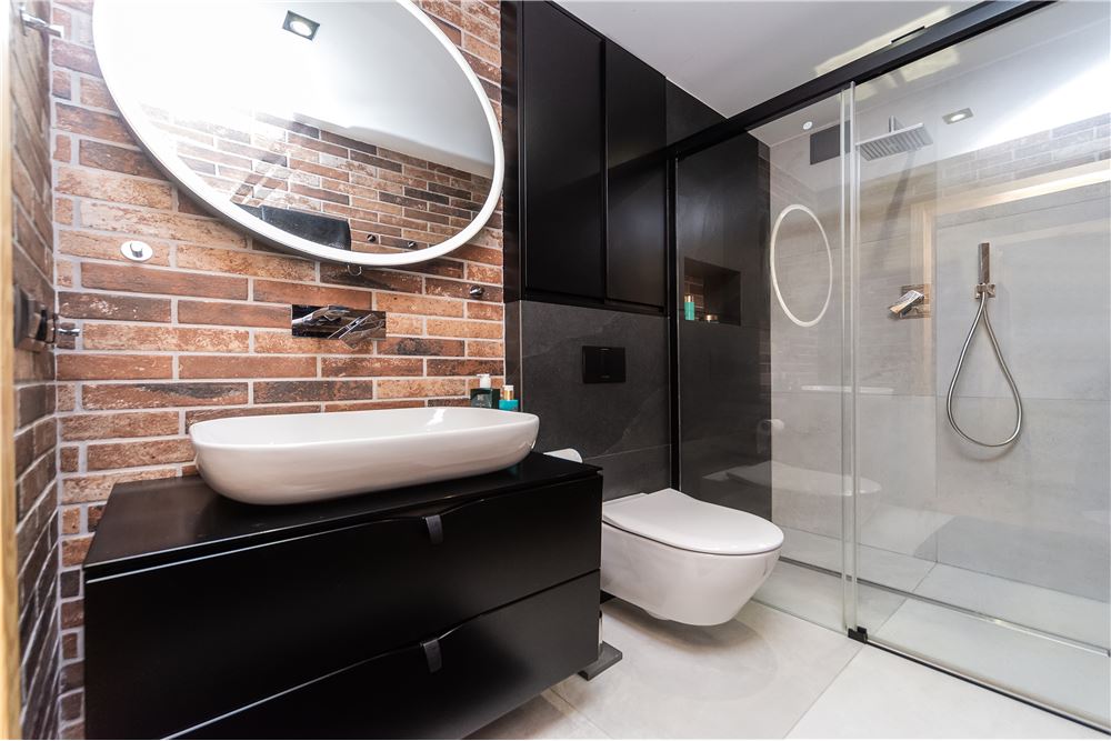 Dom wolnostojący - Sprzedaż - Kozy, Polska - 19 - 800061129-4