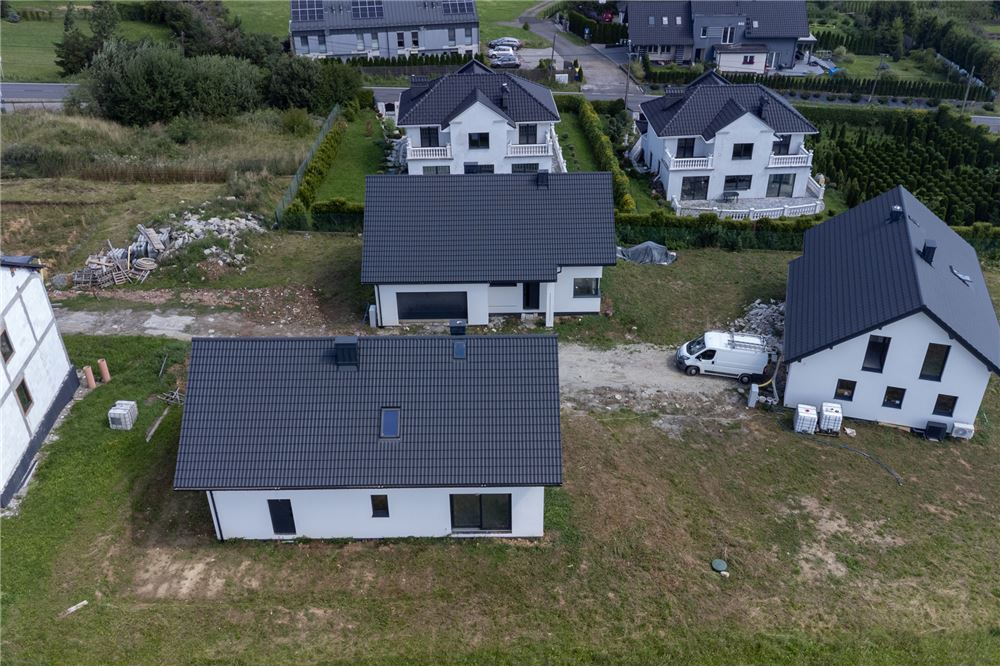 Dom wolnostojący - Sprzedaż - Międzyrzecze Górne, Polska - 38 - 800061103-172