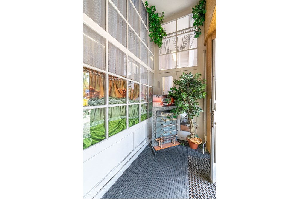 Lokal handlowy/usługowy - Sprzedaż - Łódź, Polska - Lokal-na-sprzedaz-Lodz-8.jpg - 470191045-179