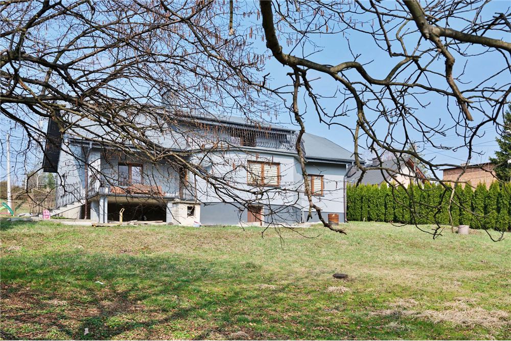 Dom wolnostojący - Sprzedaż - Bielsko-Biała, Polska - 49 - 800061016-1157