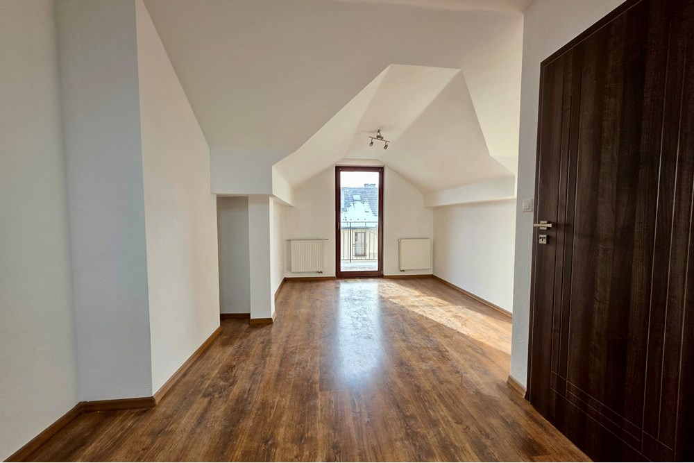 Mieszkanie dwupoziomowe - Sprzedaż - Bielsko-Biała, Polska - 20251203_124754.jpeg - 800061098-188