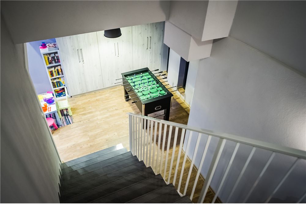 Dom wolnostojący - Sprzedaż - Korbielów, Polska - 63 - 800061076-401