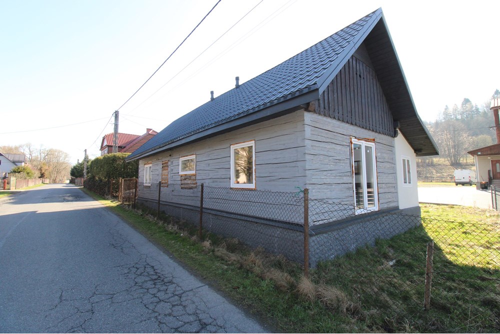 Dom wolnostojący - Sprzedaż - Ujsoły, Polska - IMG_0076.JPG - 800061130-15