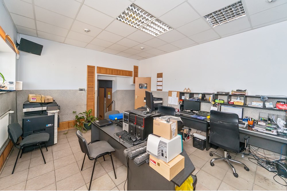 Nieruchomość przemysłowa - Sprzedaż - Bielsko-Biała, Polska - ZIBI_011D.jpg - 800061127-28