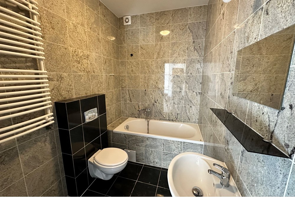 Mieszkanie dwupoziomowe - Sprzedaż - Bielsko-Biała, Polska - IMG_0541.jpeg - 800061098-182