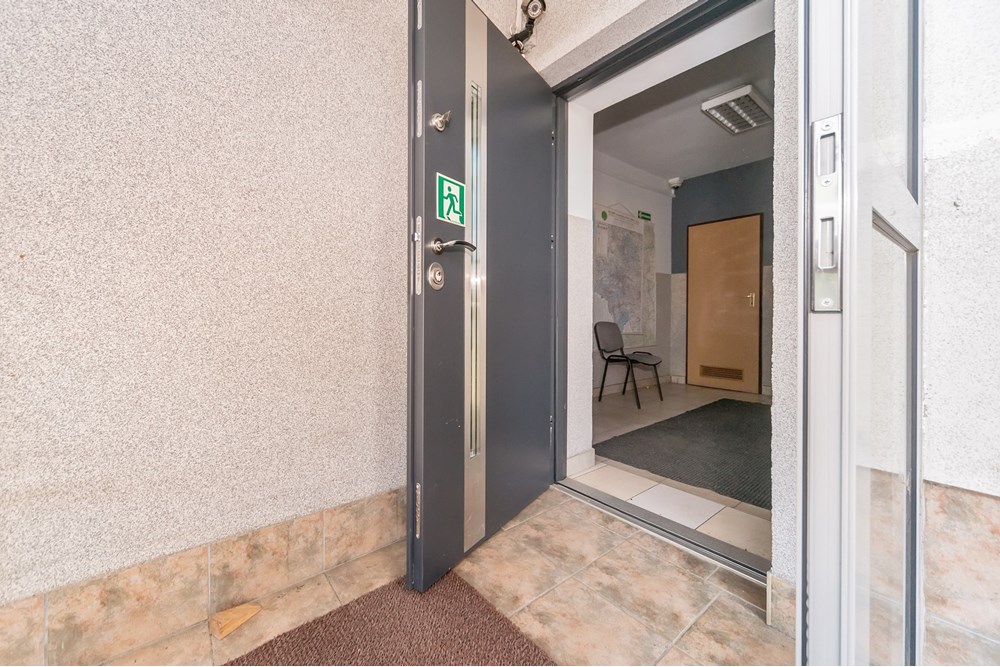 Nieruchomość przemysłowa - Sprzedaż - Bielsko-Biała, Polska - ZIBI_034D.jpg - 800061127-28