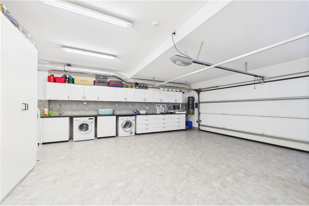 Dom bliźniak - Sprzedaż - Nowa Iwiczna, Polska - 3 - 810051040-248