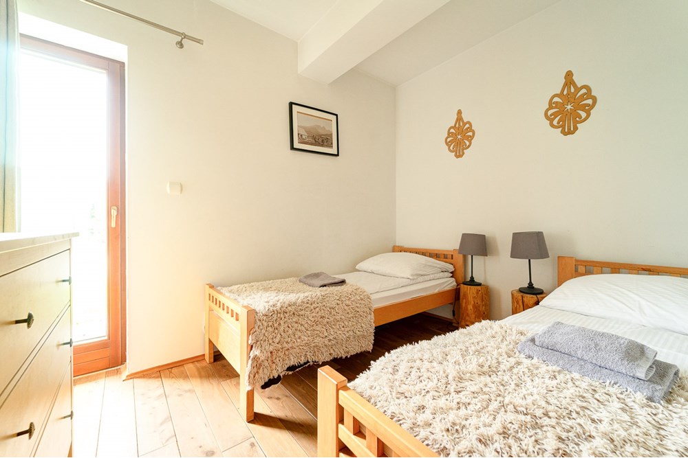 Mieszkanie - Sprzedaż - Kościelisko, Polska - 0015_apartament-zakopane.jpg - 470131113-353