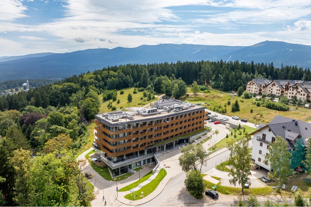 Nieruchomość inwestycyjna - Sprzedaż - Szklarska Poręba, Polska - DJI_0857-HDR.jpg - 790121034-11