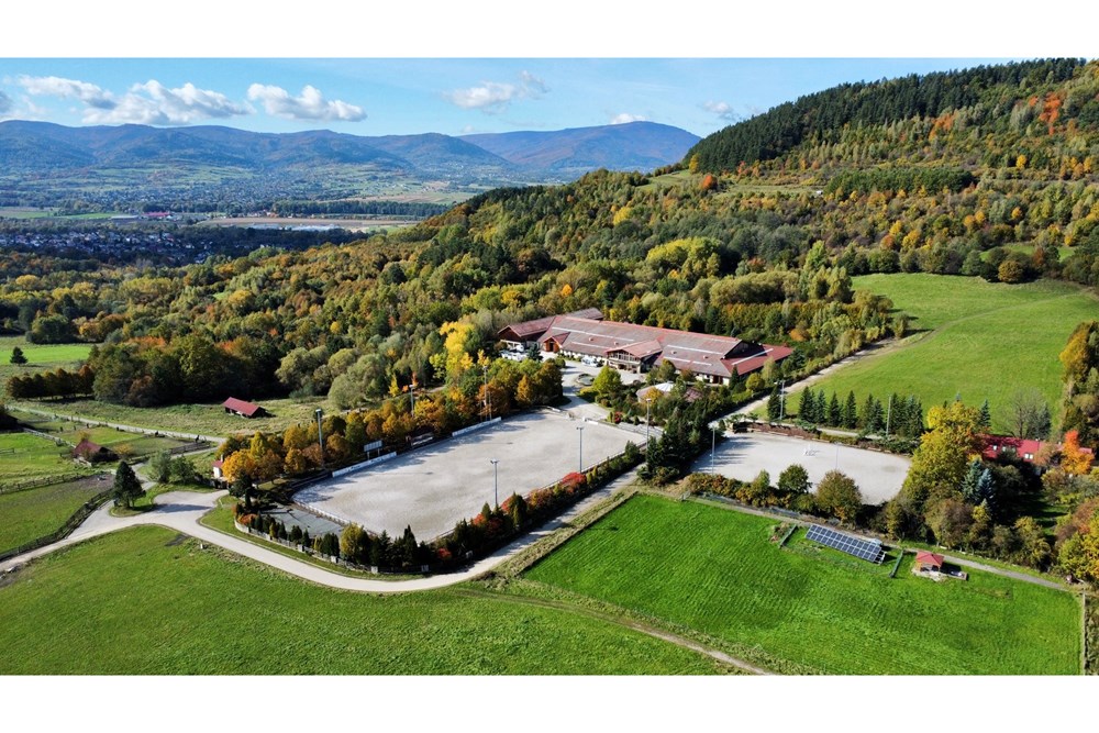 Nieruchomość inwestycyjna - Sprzedaż - Żywiec, Polska - dji_fly_20251013_125452_208_1760441717625_photo_optimized.jpeg - 800061098-178