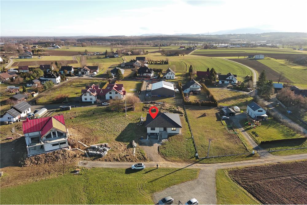 Dom wolnostojący - Sprzedaż - Dębowiec, Polska - 49 - 800061076-445