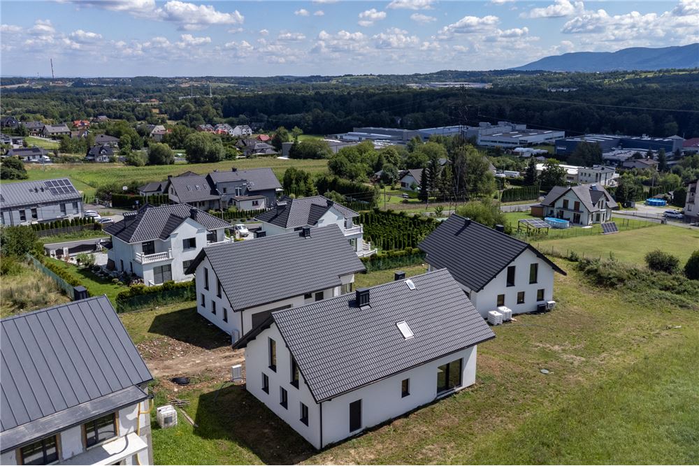 Dom wolnostojący - Sprzedaż - Międzyrzecze Górne, Polska - 44 - 800061103-172