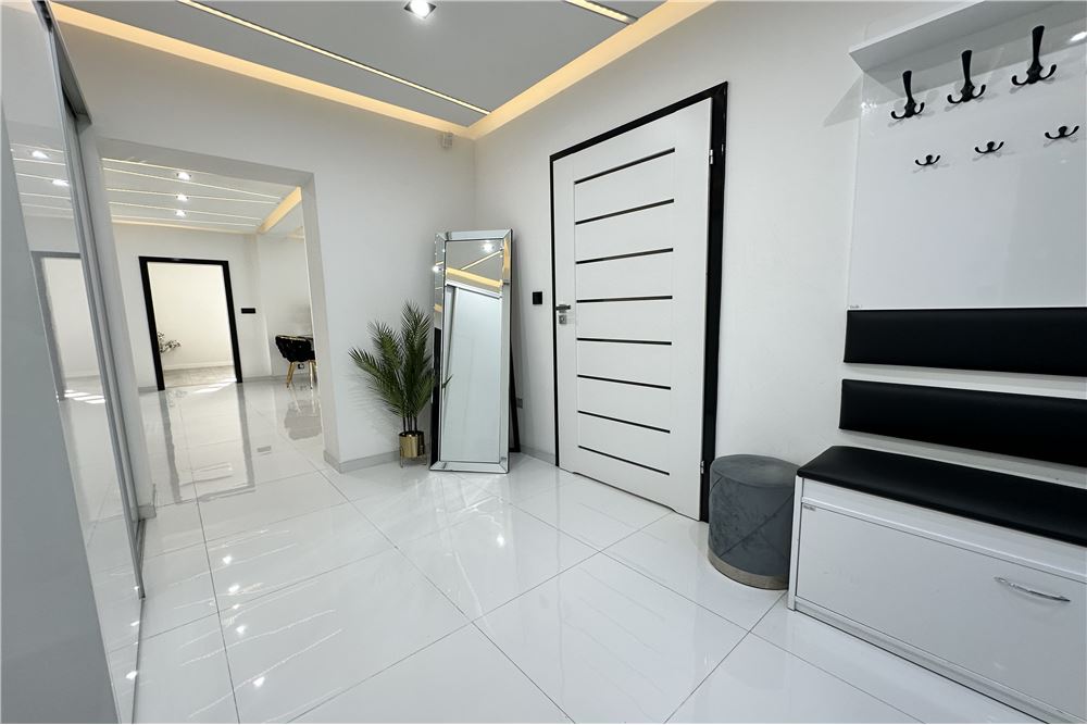 Mieszkanie - Sprzedaż - Bielsko-Biała, Polska - 42 - 800061098-166