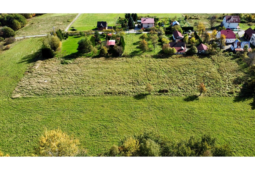Działka budowlana - Sprzedaż - Żywiec, Polska - dji_fly_20251013_125254_204_1760441746131_photo_optimized.jpeg - 800061098-177