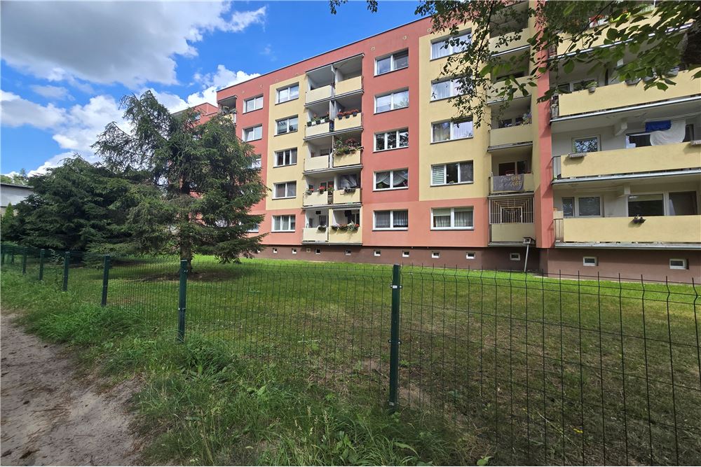 Mieszkanie na parterze - Sprzedaż - Gryfice, Polska - 1 - 790221012-323