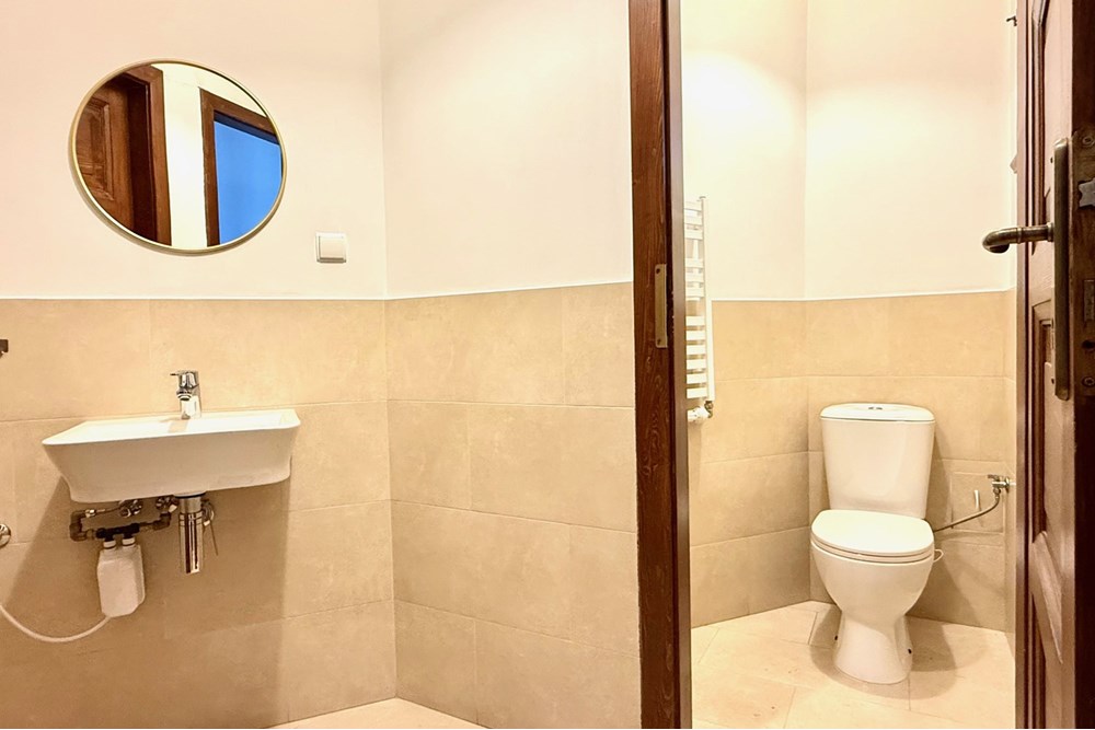 Lokal handlowy/usługowy - Wynajem - Bielsko-Biała, Polska - 9 (2).jpeg - 470131094-20