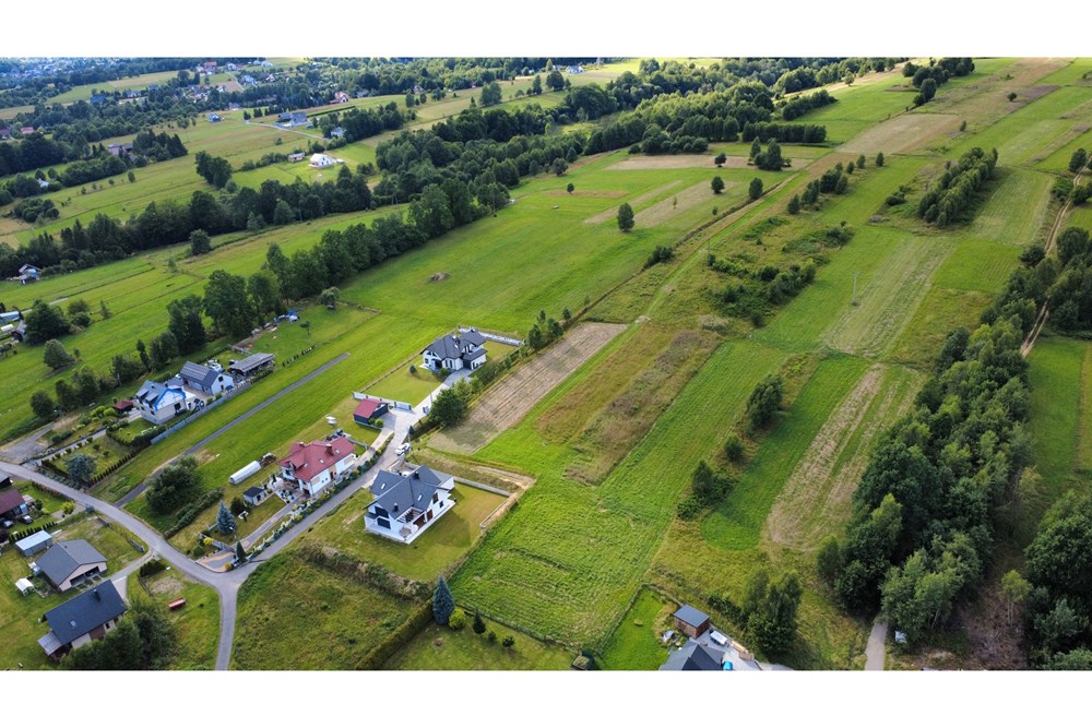 Działka - Sprzedaż - Ślemień, Polska - dji_fly_20250723_172204_246_1753284299134_photo_optimized.JPG - 800061130-24