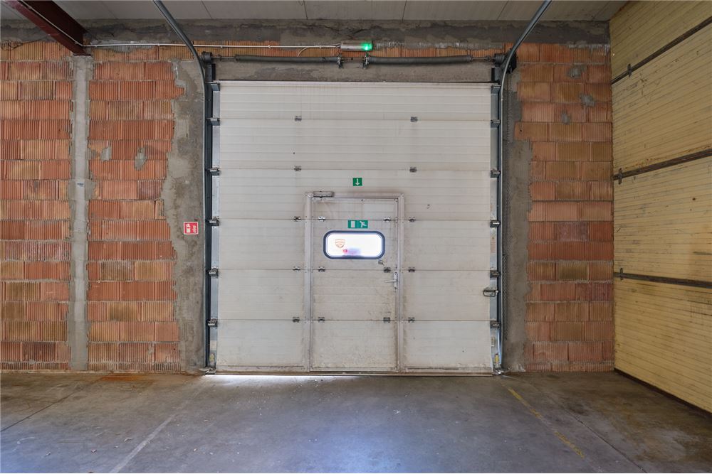 Nieruchomość przemysłowa - Sprzedaż - Bielsko-Biała, Polska - 24 - 800061016-1251