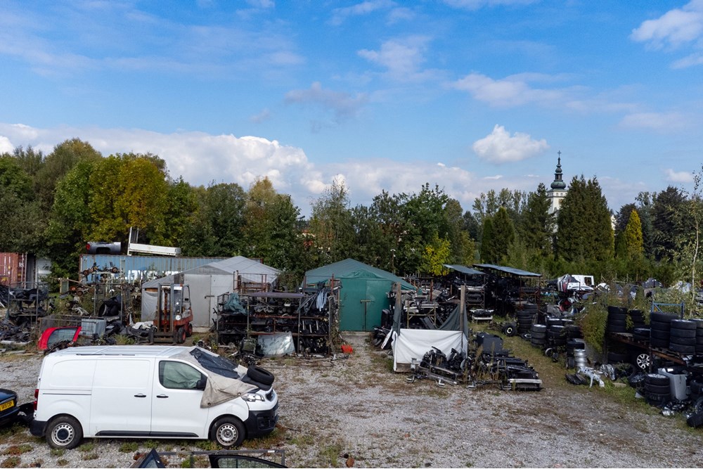 Nieruchomość gruntowa - Sprzedaż - Bielsko-Biała, Polska - DJI_0414.jpg - 800061103-187