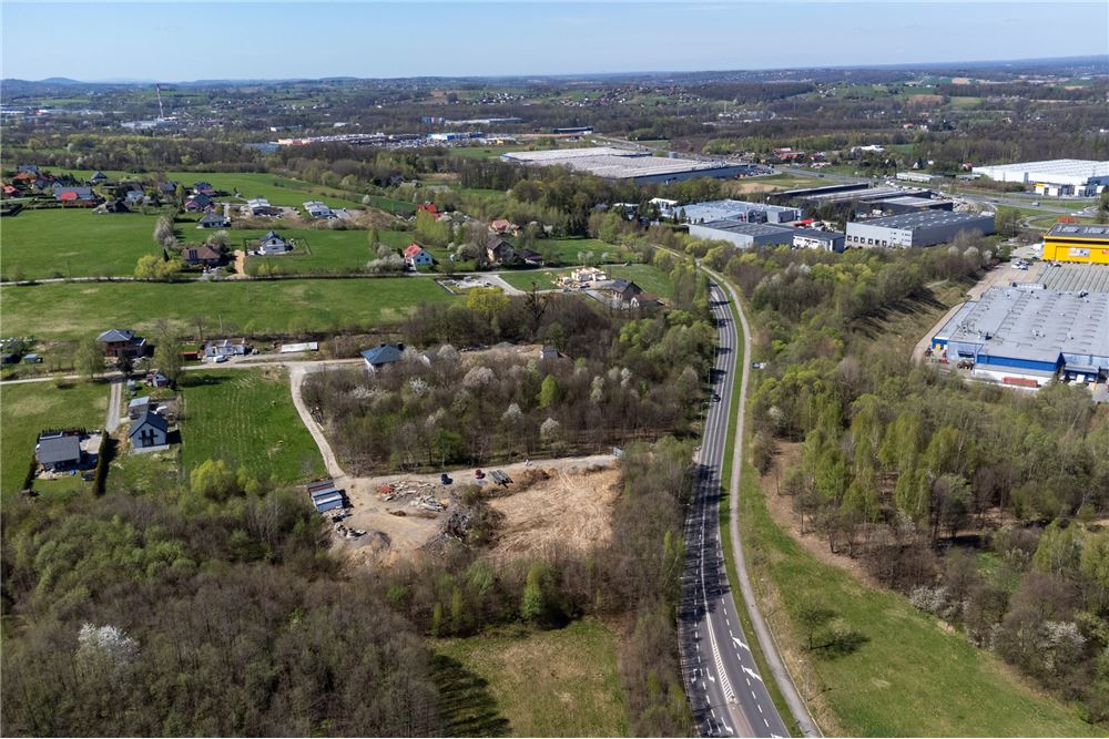 Nieruchomość inwestycyjna - Sprzedaż - Bielsko-Biała, Polska - 29 - 800061103-157