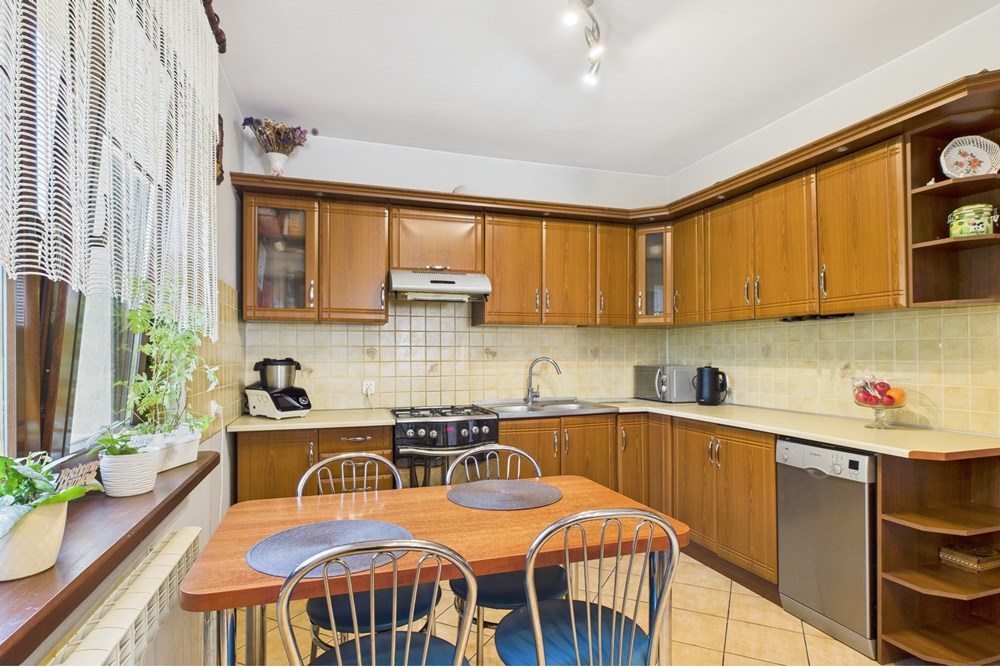 Dom wolnostojący - Sprzedaż - Kozłów Biskupi, Polska - CAM03517G0-PR0043-STILL004.jpg - 470291005-30