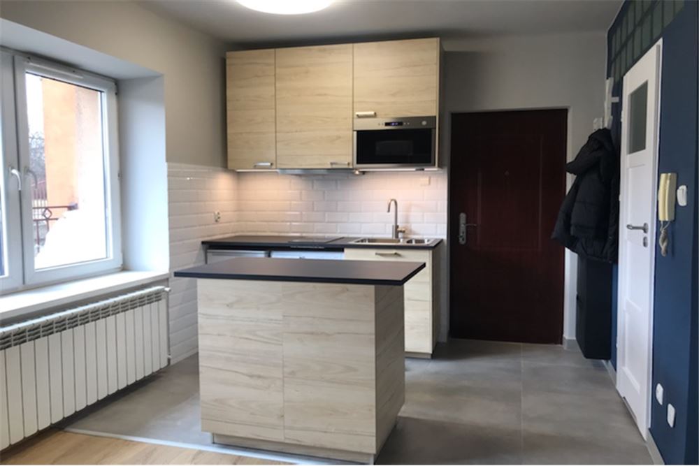 Dom wolnostojący - Sprzedaż - Kraków, Polska - 28 - 800271021-5