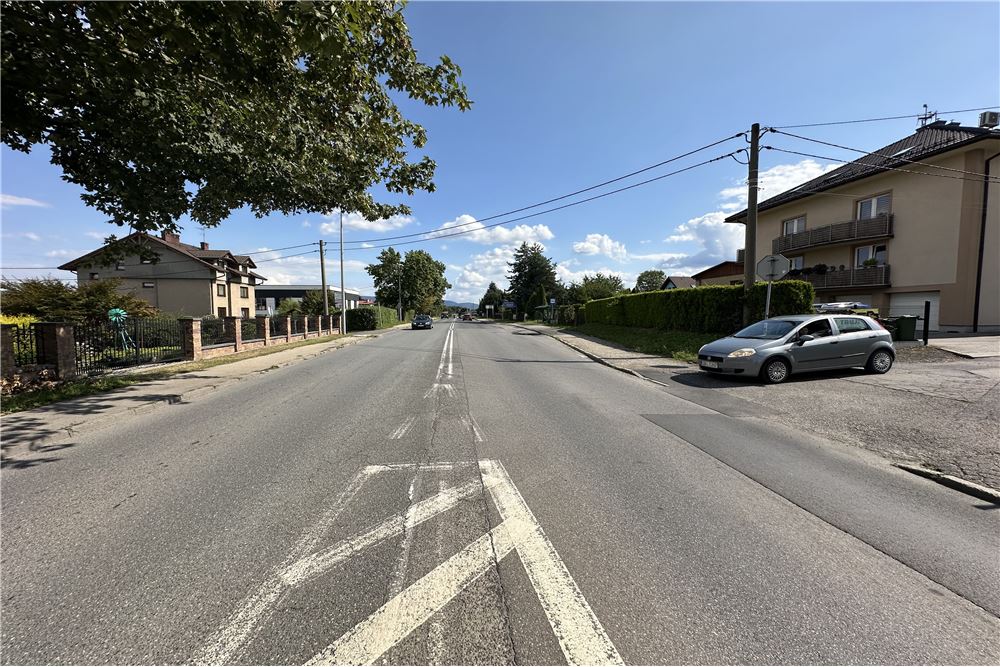 Nieruchomość gruntowa - Sprzedaż - Czechowice-Dziedzice, Polska - 28 - 800061103-177