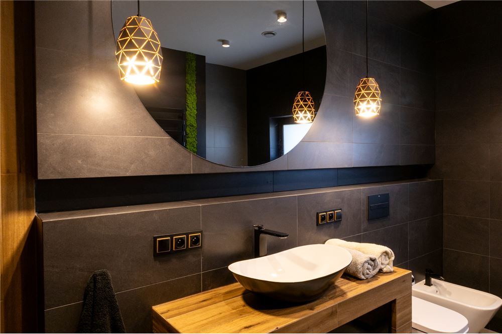 Dom wolnostojący - Sprzedaż - Radziechowy, Polska - 35 - 800061039-513