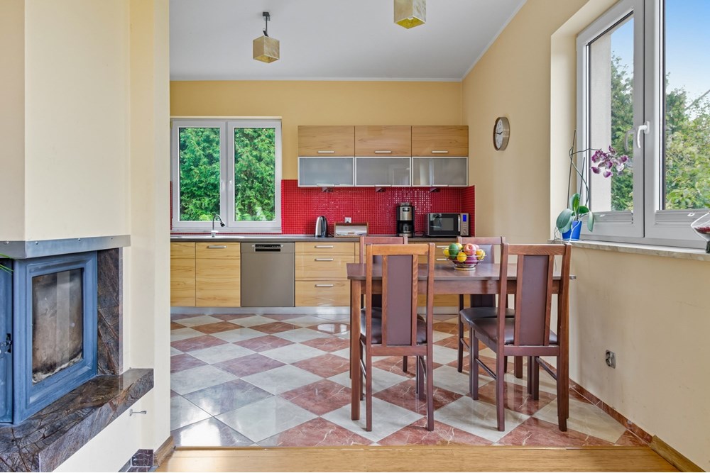 Dom wolnostojący - Sprzedaż - Niepołomice, Polska - IMG-1.jpg - 800271009-82