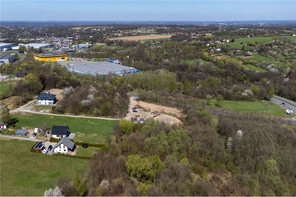 Nieruchomość inwestycyjna - Sprzedaż - Bielsko-Biała, Polska - 33 - 800061103-157