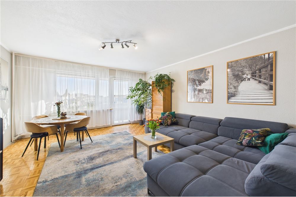 Mieszkanie - Sprzedaż - Koszalin, Polska - 1 - 470281003-67