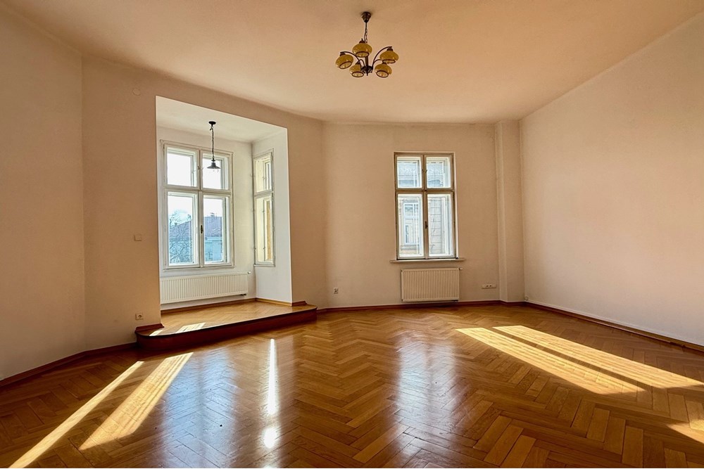 Lokal handlowy/usługowy - Wynajem - Bielsko-Biała, Polska - 1.jpeg - 470131094-21