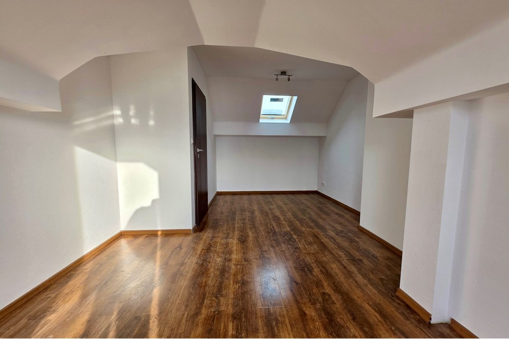 Mieszkanie dwupoziomowe - Sprzedaż - Bielsko-Biała, Polska - 20251203_124803.jpeg - 800061098-188