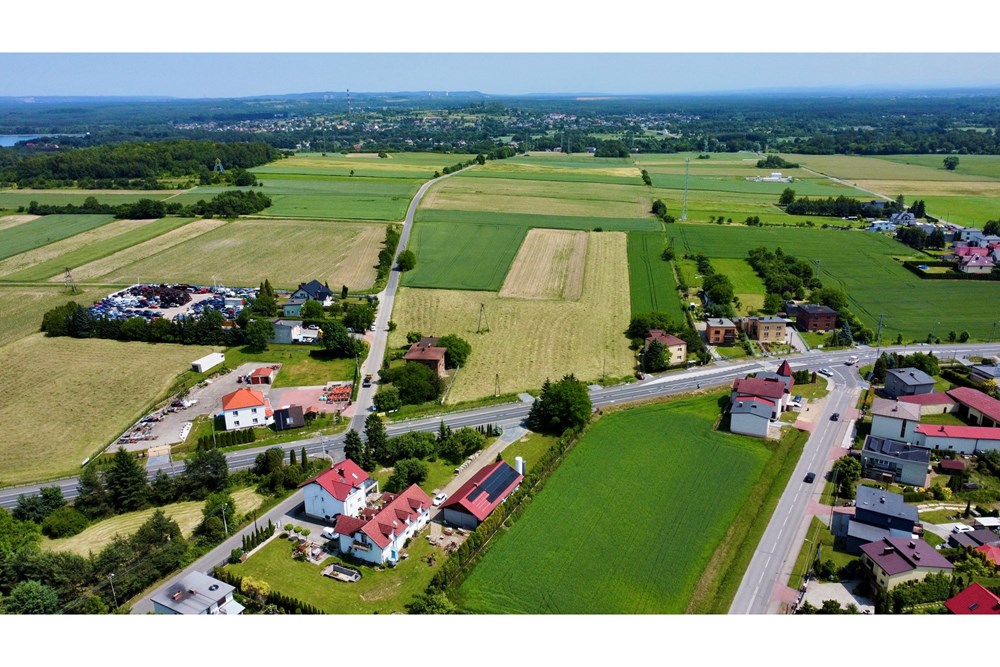 Nieruchomość gruntowa - Sprzedaż - Chełm Śląski, Polska - dji_fly_20250612_133852_678_1750154302503_photo_optimized.jpg - 800061127-24
