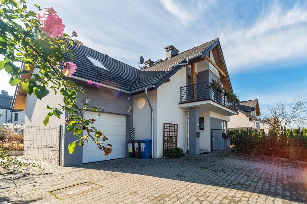 Dom wolnostojący - Sprzedaż - Bielsko-Biała, Polska - 1a.jpg - 800061016-1291