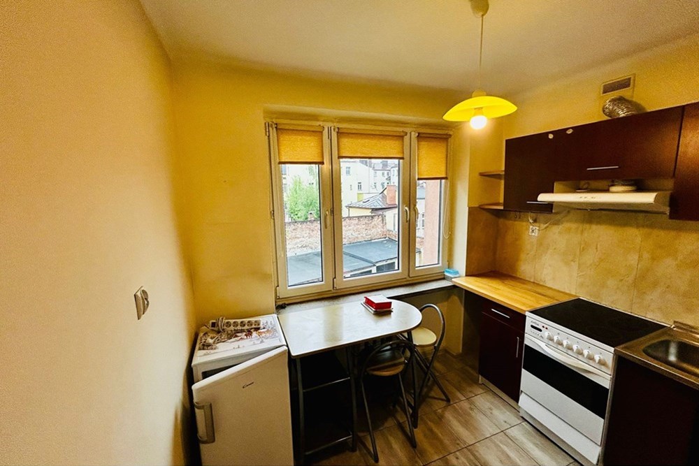 Mieszkanie - Sprzedaż - Cieszyn, Polska - 4.jpg - 800061135-2