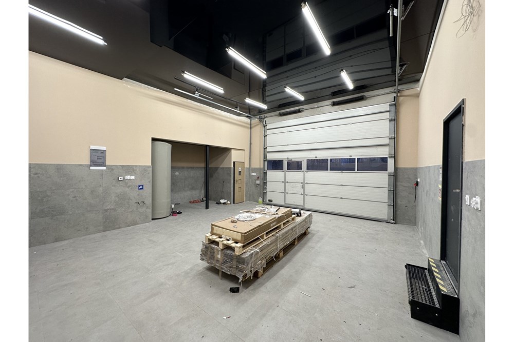 Lokal handlowy/usługowy - Wynajem - Jaworze, Polska - 33 - 800061103-144