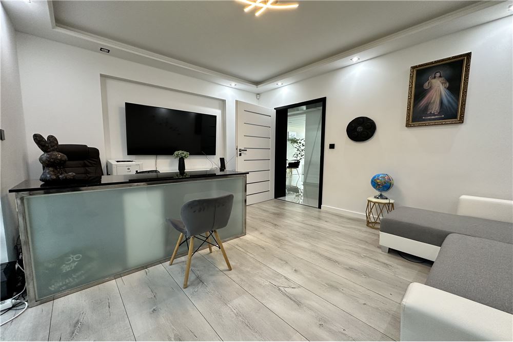 Mieszkanie - Sprzedaż - Bielsko-Biała, Polska - 31 - 800061098-166