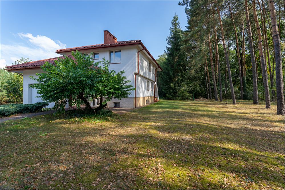 Dom wolnostojący - Sprzedaż - Józefów, Polska - 118 - 810251028-66