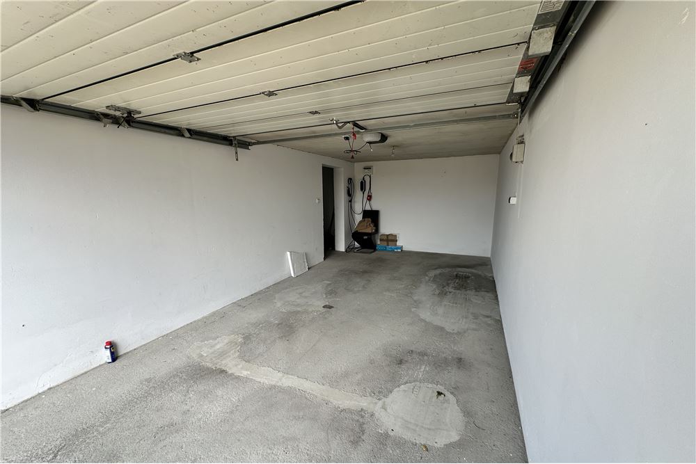 Mieszkanie - Sprzedaż - Bielsko-Biała, Polska - 44 - 800061098-166