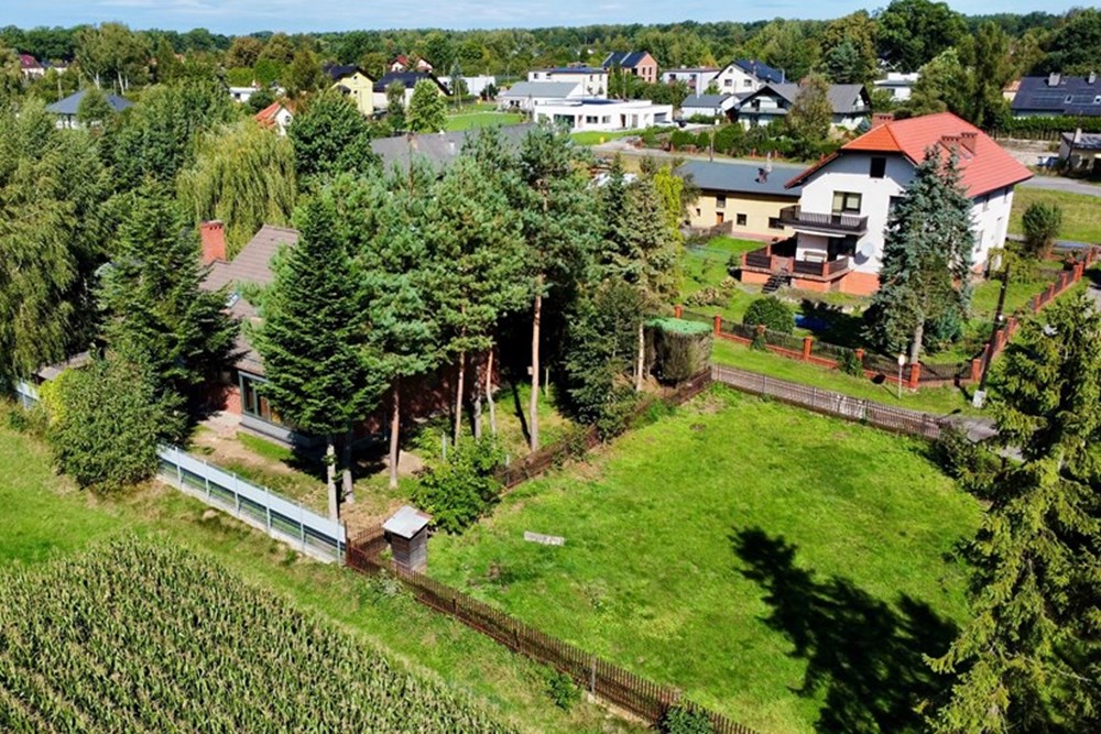 Działka budowlana - Sprzedaż - Piasek, Polska - dji_fly_20250915_112154_110_1757928120189_photo_optimized.jpg - 800061028-547